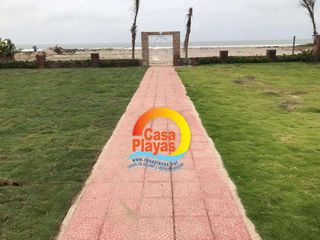 Foto 3 de Alquiler casa al pie del mar en Playas Villamil para 21 personas, Guayas Ecuador