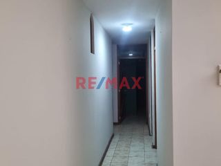 Foto 4 de Se alquila amplio y cómodo departamento en una zona muy tranquila y segura, en segundo piso con 03 habitaciones y dos baños, sala  y comedor con buena
