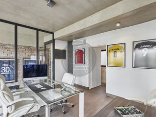 Moderna oficina de 3 ambientes con 3 cocheras en Venta - Palermo Hollywood