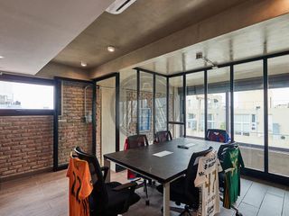 Moderna oficina de 3 ambientes con 3 cocheras en Venta - Palermo Hollywood