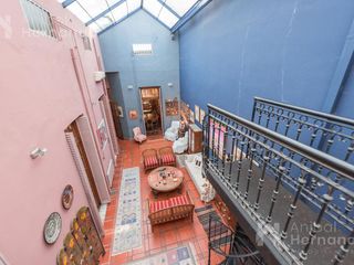 Venta Casa Flores, 4 Dormitorios, con Jardín, Cochera