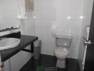 Foto 28 de oficina en venta en pent-house centro comercial combeima piso 9. Cod V10127