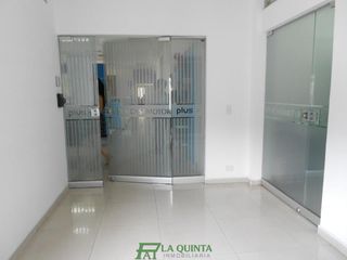 Foto 5 de oficina en venta en pent-house centro comercial combeima piso 9. Cod V10127
