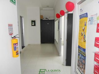 Foto 17 de oficina en venta en pent-house centro comercial combeima piso 9. Cod V10127