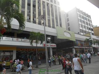Foto 1 de oficina en venta en pent-house centro comercial combeima piso 9. Cod V10127