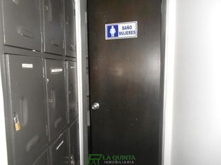 Foto 16 de oficina en venta en pent-house centro comercial combeima piso 9. Cod V10127