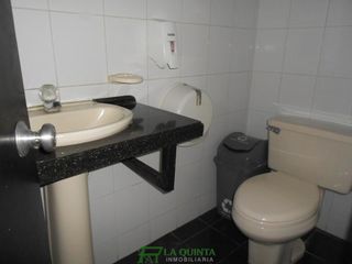 Foto 23 de oficina en venta en pent-house centro comercial combeima piso 9. Cod V10127
