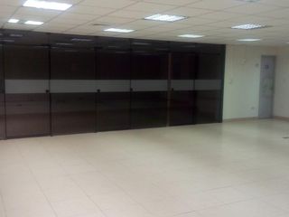 Foto 5 de Oficina En Alquiler San Isidro
