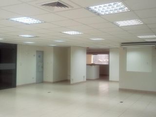 Foto 1 de Oficina En Alquiler San Isidro