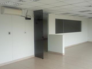 Foto 9 de Oficina En Alquiler San Isidro