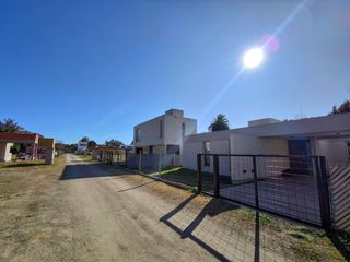 Terrenos en venta - 401.57 mts2 - Village El Molino, Villa Elisa, La Plata