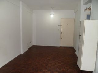 Foto 2 de BOEDO:  OPORTUNIDAD VENTA  1 AMBIENTE AMPLIO ,COCINA SEPARADA, BAÑO COMPLETO Y BALCON-