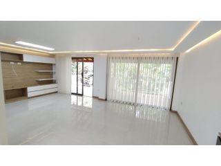 Vendo Casa en el poblado al lado de oviedo en MEDELLIN.