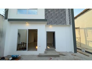 Foto 2 de CASA AMPLIA A ESTRENAR EN LAS ORQUDEAS, MANTA