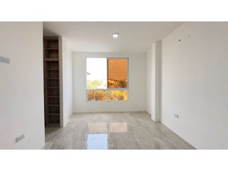 Foto 18 de CASA AMPLIA A ESTRENAR EN LAS ORQUDEAS, MANTA