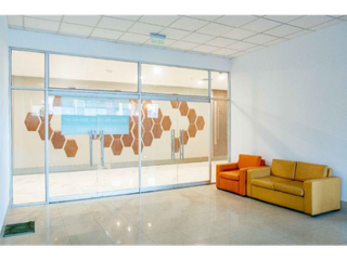 Foto 6 de Ciudad del Sol, local- oficina comercial Trade Building 394 m2