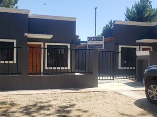 Foto 2 de Chalet PH en venta en Aguas Verdes