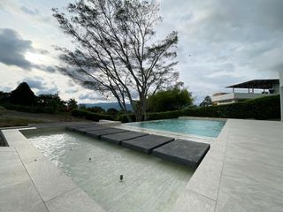 CASA CAMPESTRE en ARRIENDO/VENTA en La Mesa Condominio Miralomas de holanda