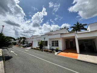 Foto 2 de casa en venta en ciudad jardín. Cod V16876