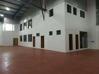 Foto 4 de ARRIENDO BODEGA NORTE, 1800M2 CON PUENTE GRUA
