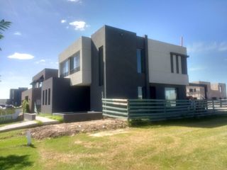 Foto 2 de Casa en venta en Castaños