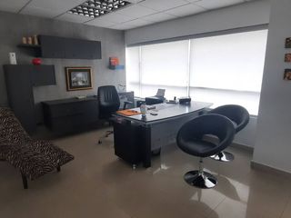 Foto 1 de SE VENDE OFICINA EN PARQUE EMPRESARIAL COLÓN