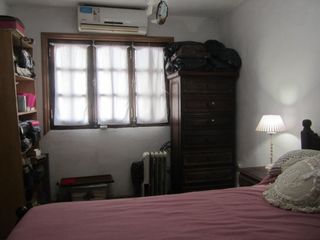 Casa en venta - 2 Dormitorios 2 Baños 2 Cocheras - 125Mts2 - La Perla, Mar del Plata