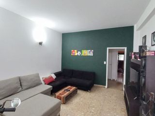 PH en venta de 2 dormitorios c/ cochera en Castelar