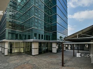 Oficinas en  Puerto Madero  14.700 metros de alfombra   200 cocheras u$s 15 el metro