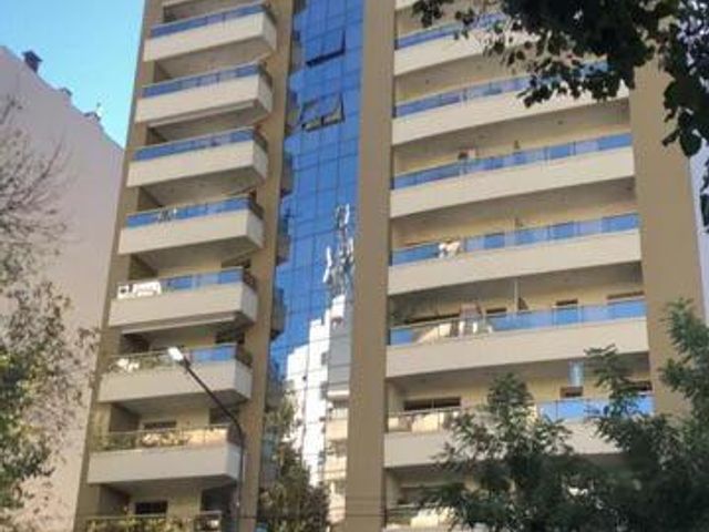 Departamento en venta - 2 Dormitorios 1 Baño - 71Mts2 - La Plata