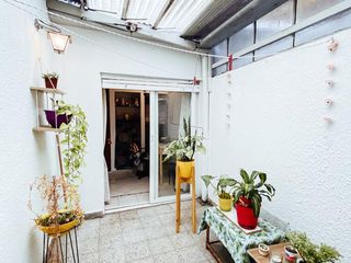 PH en venta - 2 Dormitorios 1 Baño - 2 Patios - 72mts2 - La Plata [FINANCIADO]