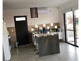 Foto 7 de ALQUILER TEMPORARIO CASA EN TANTI CON PILETA