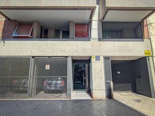 Departamento en Venta, Lourdes, Rosario, 1 dormitorio con terraza y Cochera !