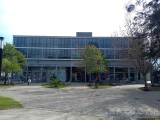 Venta Oficina - Edificio Agora III / Pilar - Calle  Av. Caamaño