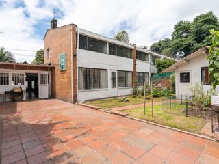 Foto 1 de casa en arriendo/venta en niza antigua. Cod V10647