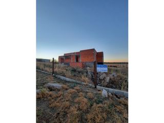 Foto 1 de VENTA-LOTE MAS CASA EN CONSTRUCCIÓN-SINSACATE