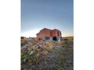 Foto 2 de VENTA-LOTE MAS CASA EN CONSTRUCCIÓN-SINSACATE