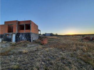 Foto 5 de VENTA-LOTE MAS CASA EN CONSTRUCCIÓN-SINSACATE