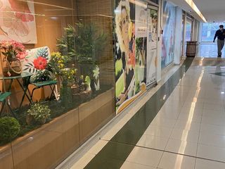 Foto 1 de Venta  local comercial CCNU cerca de la plataforma centro norte Quito