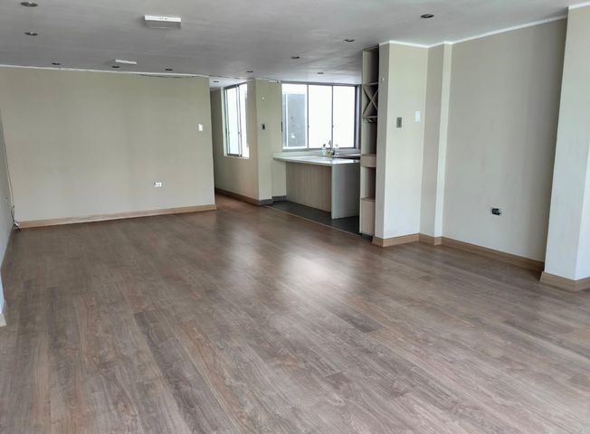 Departamento en Venta en Los Olivos - Więcej