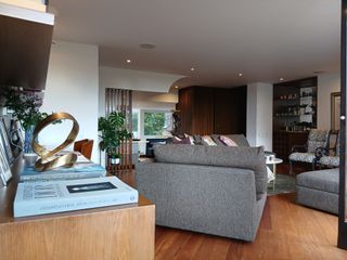 Foto 8 de apartamento en arriendo en los rosales. Cod A8408348