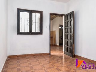 Foto 11 de Avenida Obispo Romero-casa-venta-macrocentro