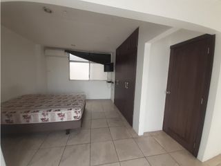Foto 10 de ALQUILO DEPARTAMENTO SEMIAMOBLADO NORTE GUAYAQUIL