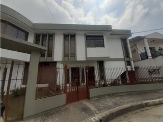 Foto 1 de ALQUILO DEPARTAMENTO SEMIAMOBLADO NORTE GUAYAQUIL