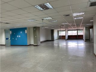 ARRIENDO OFICINA ESPECIAL PARA  CALL CENTER EN LA AGUCATALA MEDELLIN