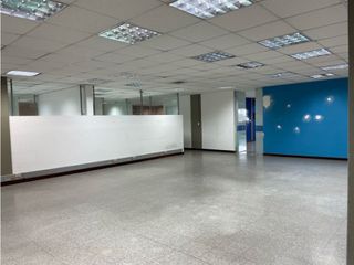 ARRIENDO OFICINA ESPECIAL PARA  CALL CENTER EN LA AGUCATALA MEDELLIN