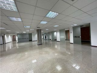 ARRIENDO OFICINA ESPECIAL PARA  CALL CENTER EN LA AGUCATALA MEDELLIN