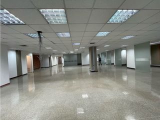 ARRIENDO OFICINA ESPECIAL PARA  CALL CENTER EN LA AGUCATALA MEDELLIN