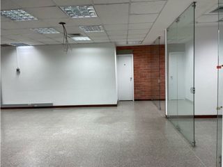 ARRIENDO OFICINA ESPECIAL PARA  CALL CENTER EN LA AGUCATALA MEDELLIN