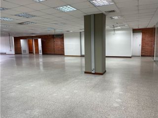 ARRIENDO OFICINA ESPECIAL PARA  CALL CENTER EN LA AGUCATALA MEDELLIN